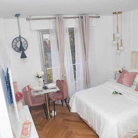 Paris' Premium Romantic Studio ภายนอก รูปภาพ