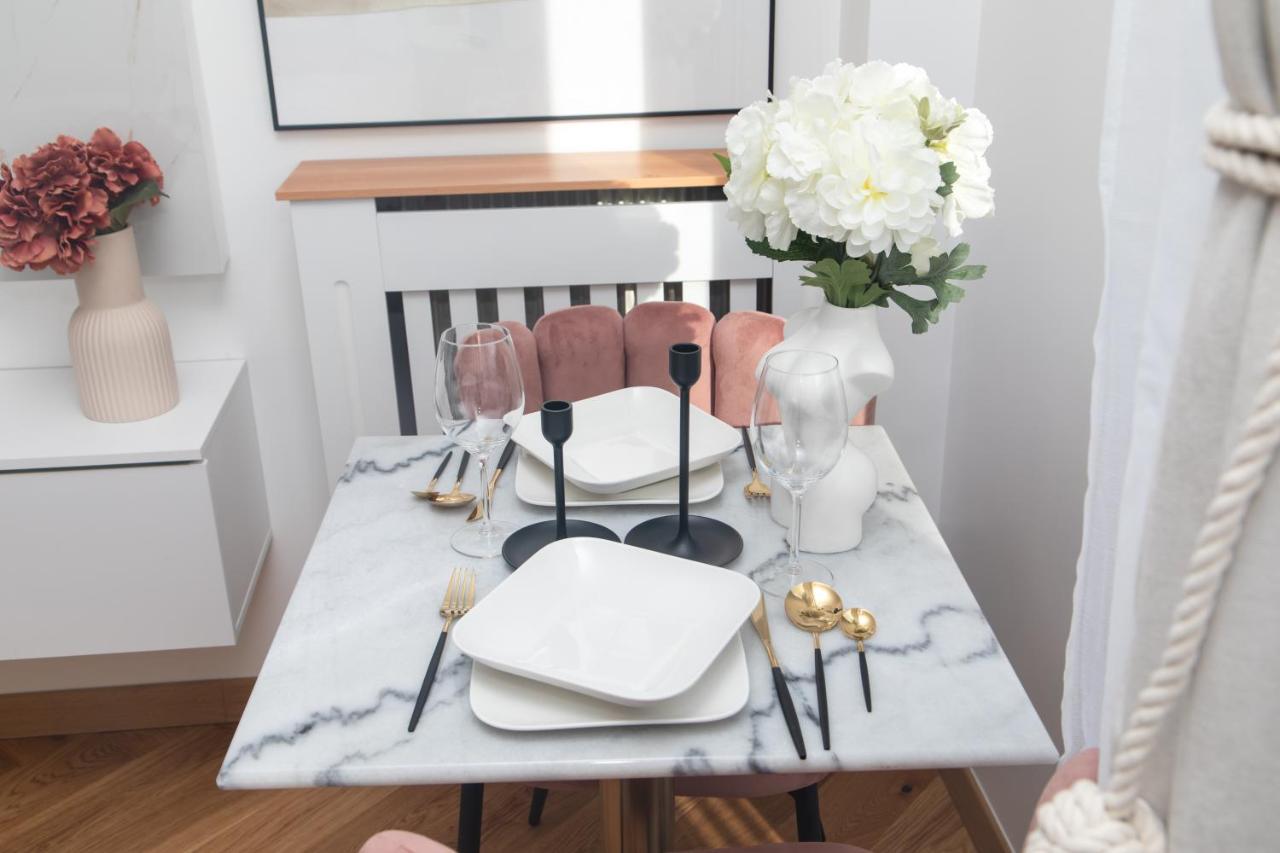 Paris' Premium Romantic Studio ภายนอก รูปภาพ