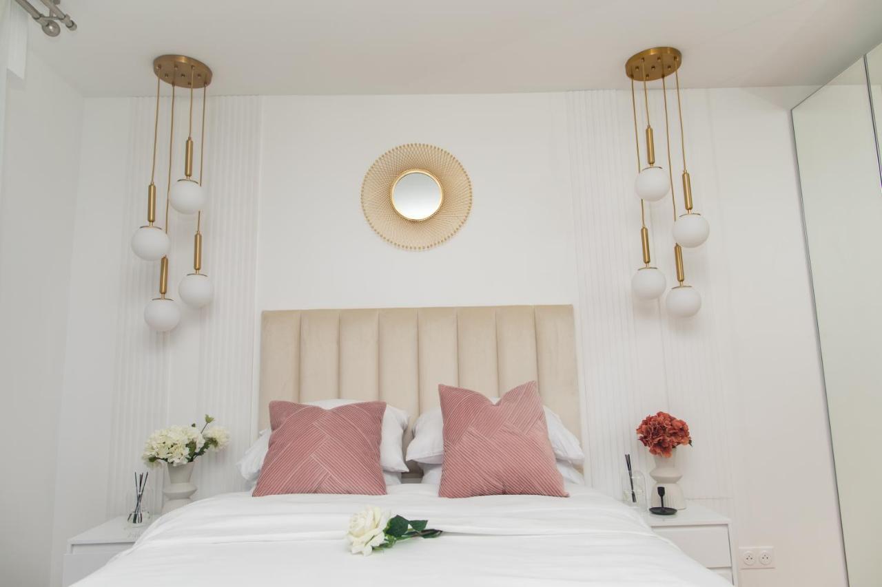 Paris' Premium Romantic Studio ภายนอก รูปภาพ